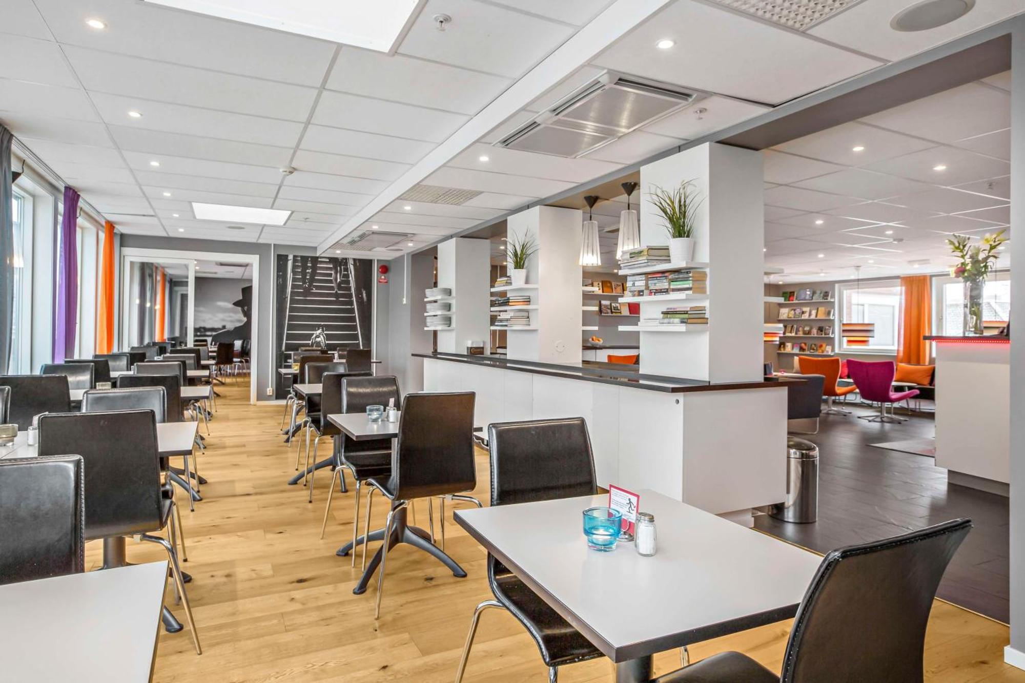Sure Hotel By Best Western Stockholm Alvsjo Kültér fotó